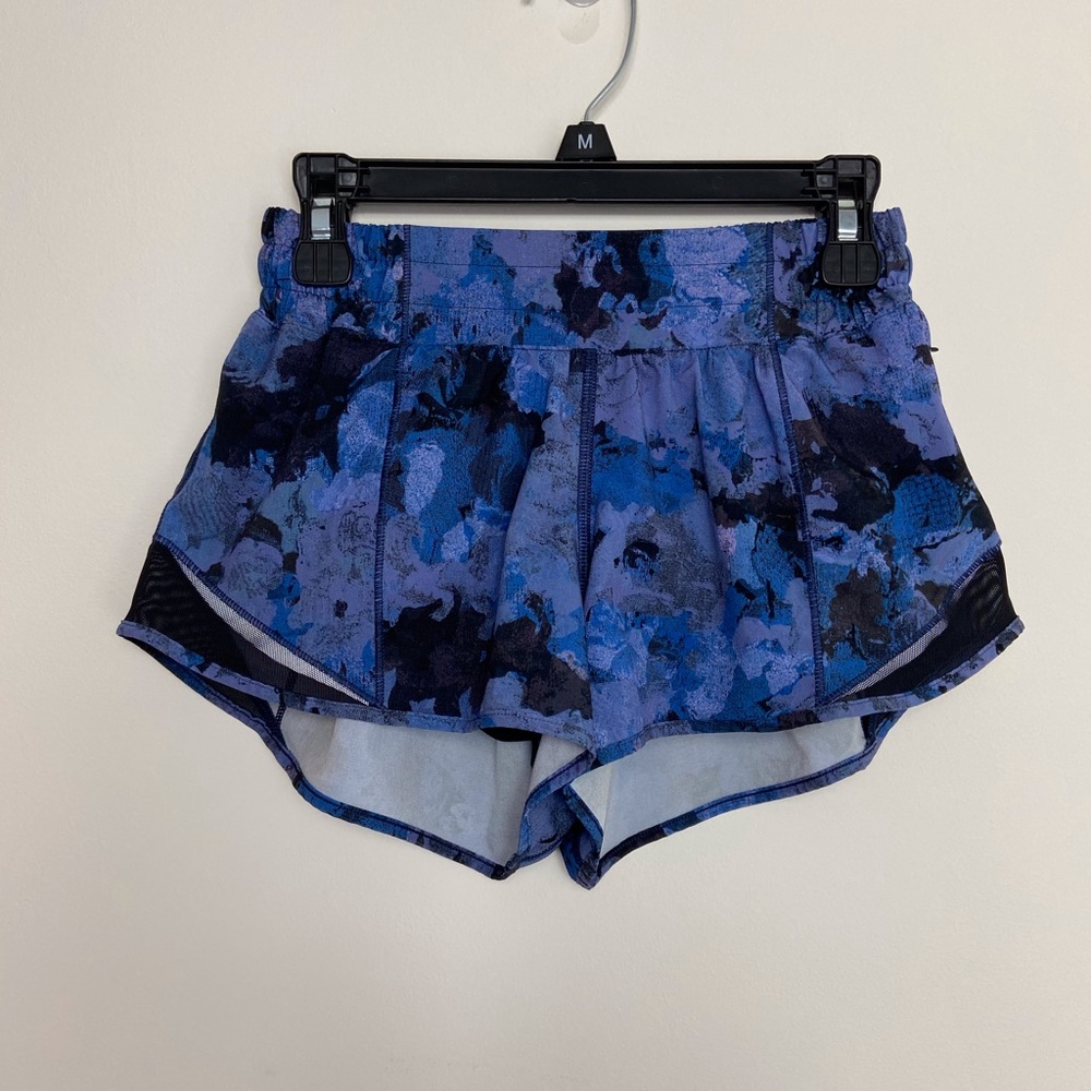 Lululemon Hotty Hot Shorts (2)